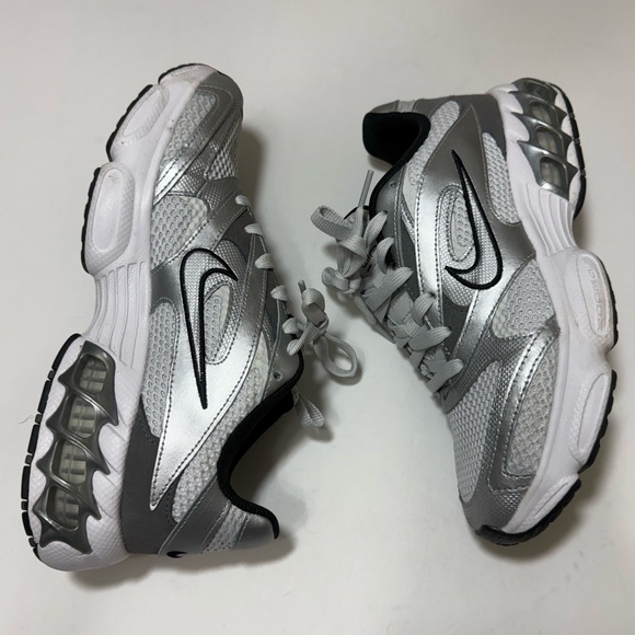 Nike Women's Zoom Air Fire Sneakers - Metallic Silver and White - Size 8 - Picture 8 of 16